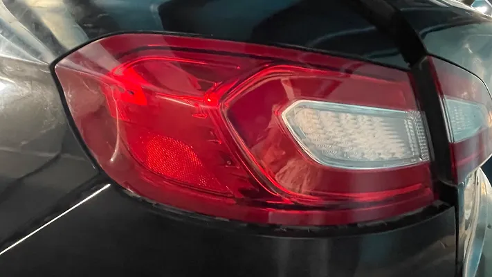 Tail Light (LH) - 2016 Lincoln MKX
