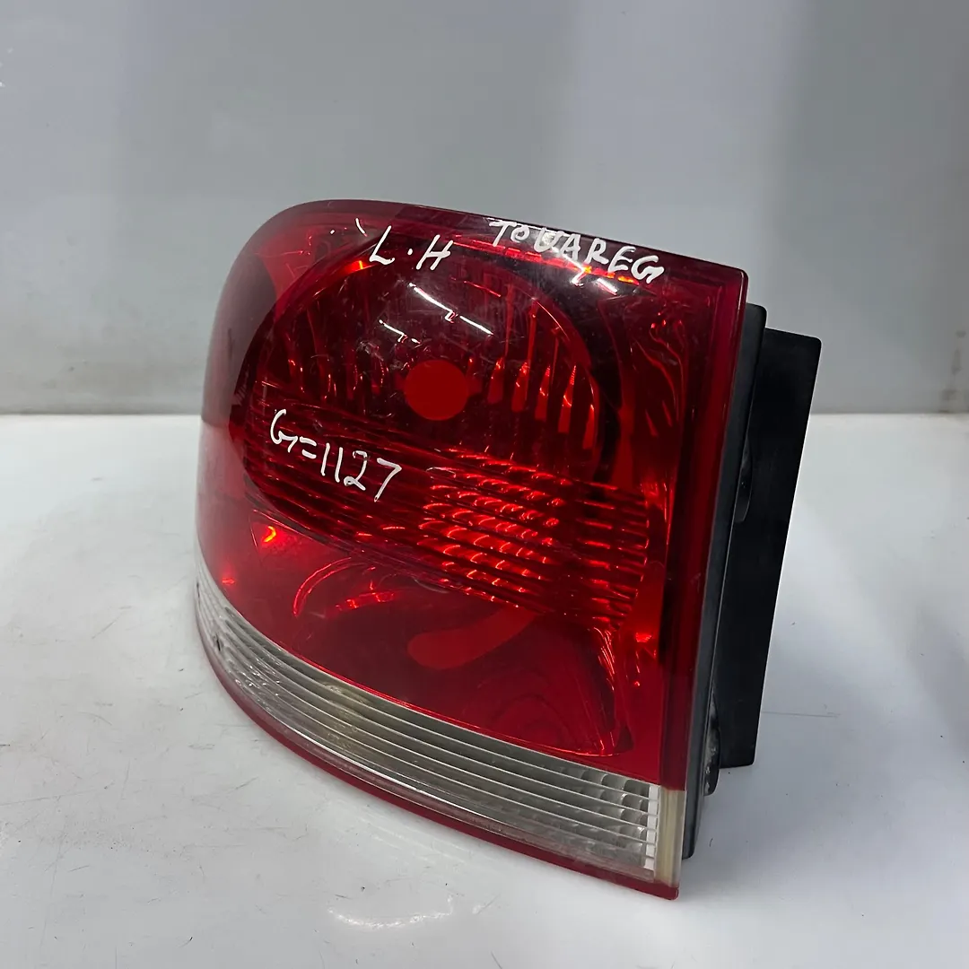 Tail Light (LH) - 2005 Volkswagen Touareg
