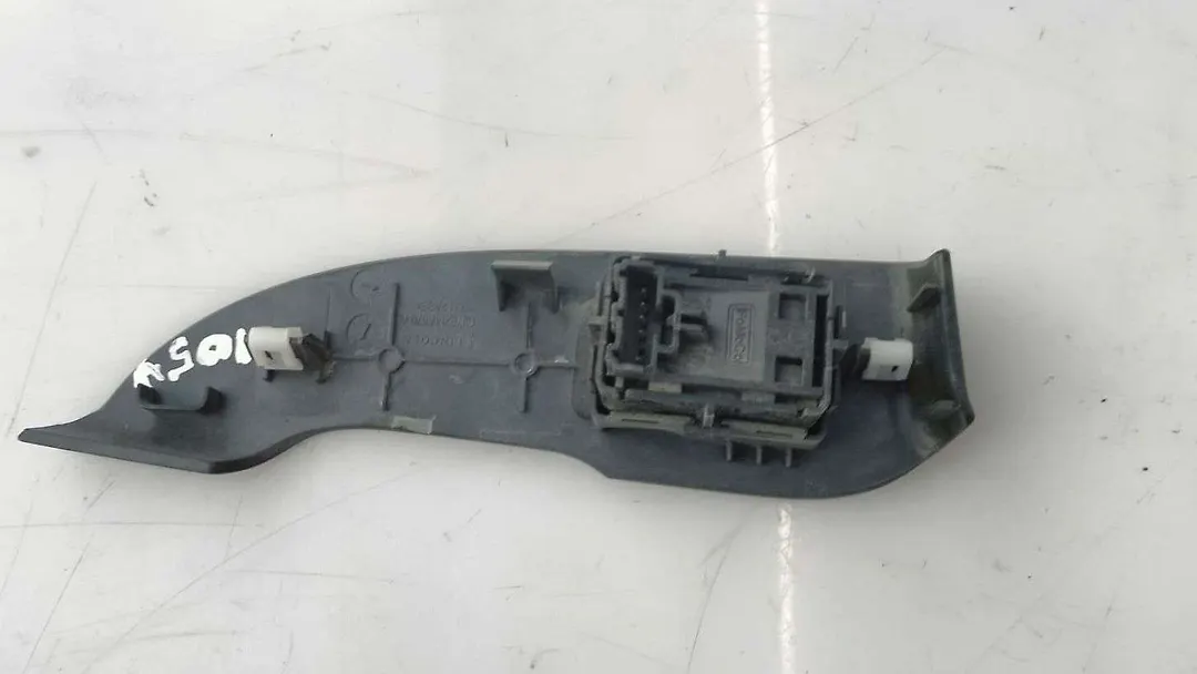 Front door switch - 2015 Lincoln MKC