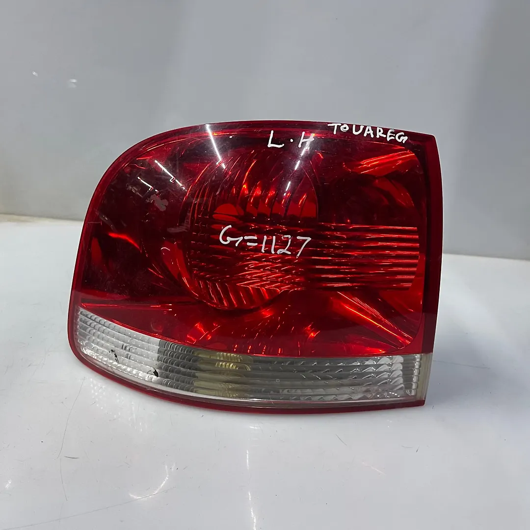 Tail Light (LH) - 2005 Volkswagen Touareg