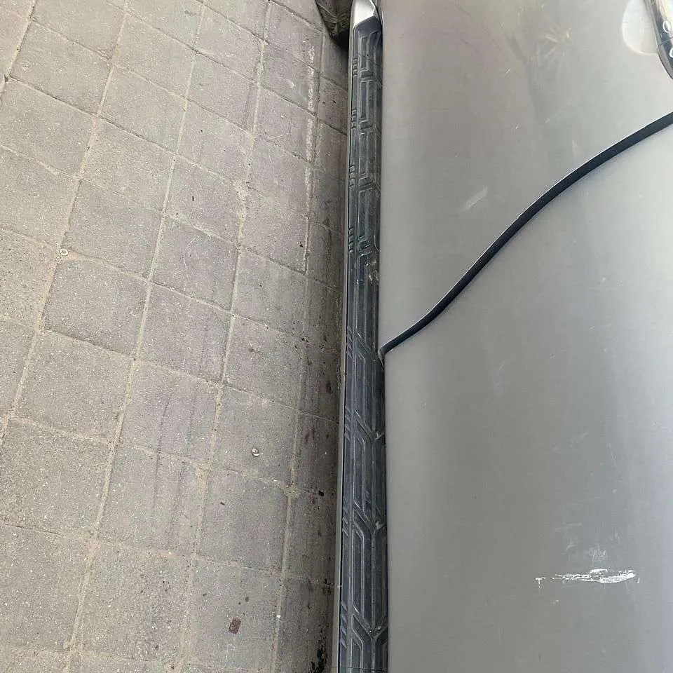 Running board - 2011 Infiniti QX56