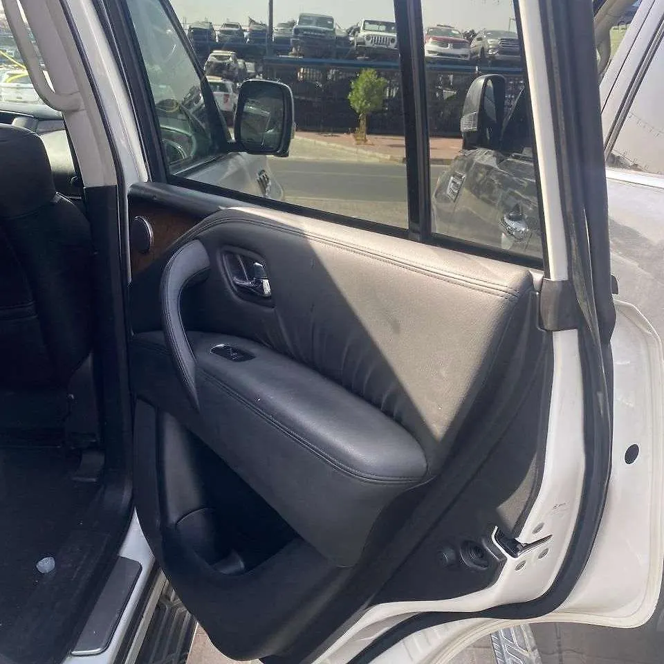 Door (RHB) - 2011 Infiniti QX56