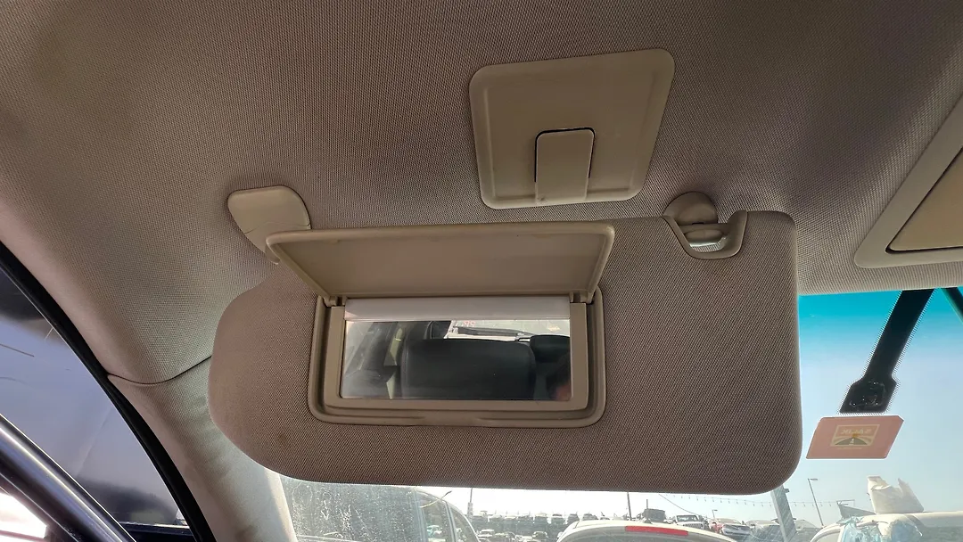Sun visor - Infiniti