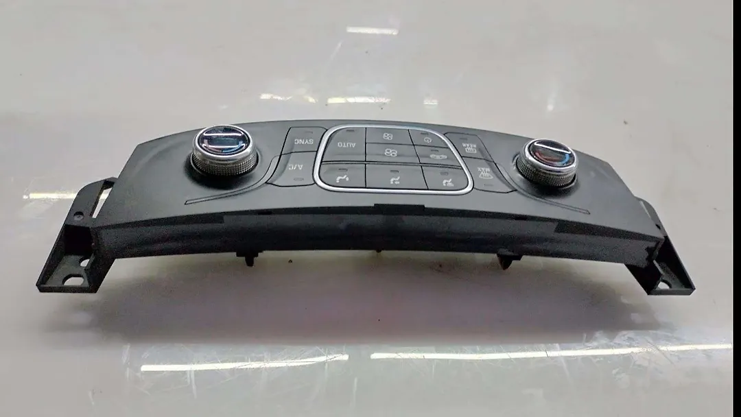AC Control Unit - 2020 Chevrolet Traverse