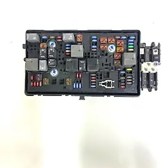 Fuse box - 2019 Cadillac XTS