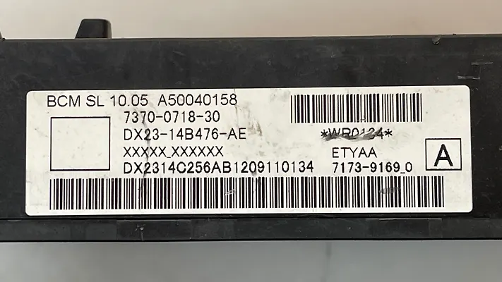 Fuse box - 2013 Jaguar XF