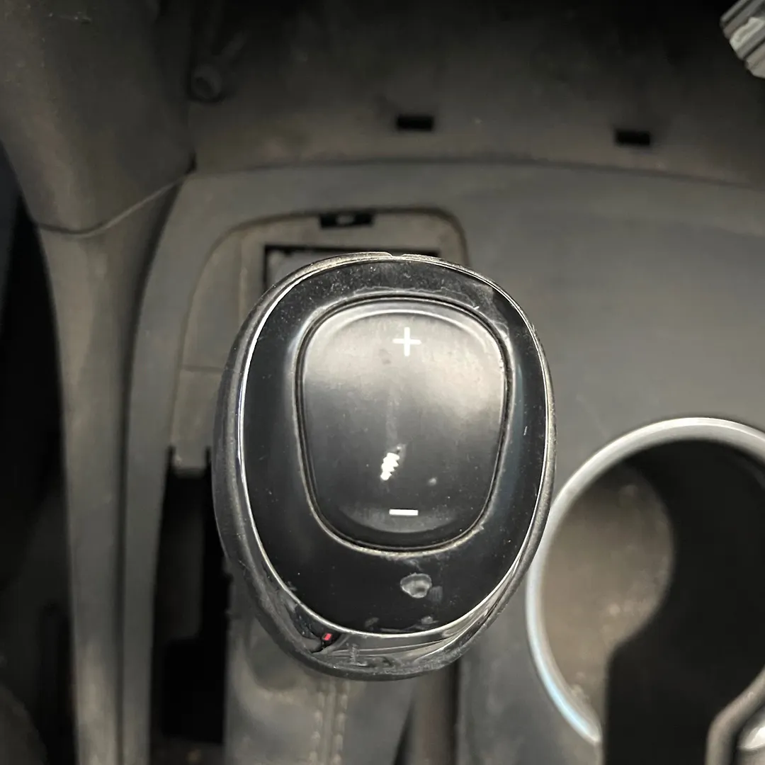 Gear Shift Knob(Automatic) - 2018 Chevrolet Equinox