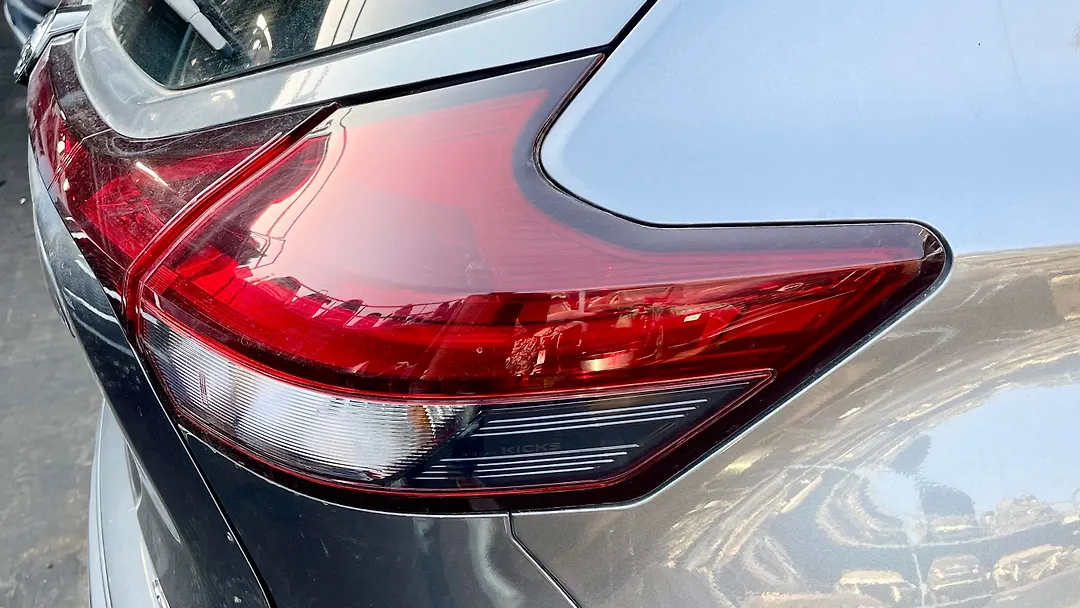 Tail Light (RH) - 2022 Nissan Kicks GRADE SV