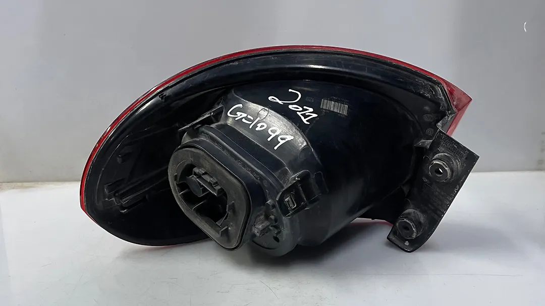 Tail Light (LH) - 2011 Volkswagen Tiguan