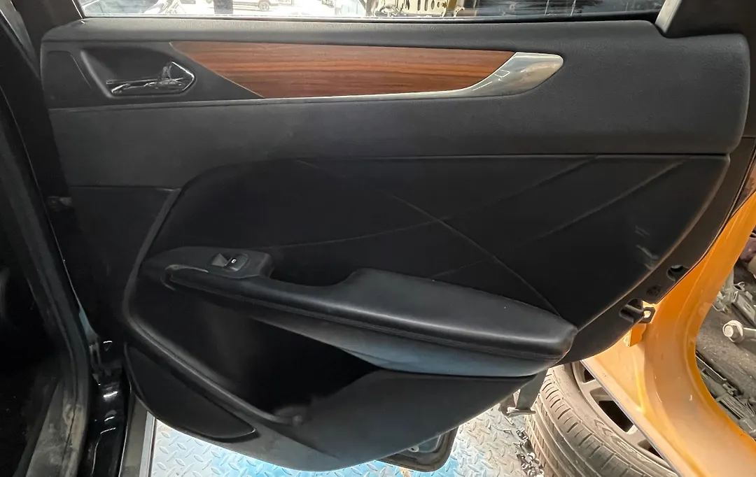 Door (RHB) - 2016 Lincoln MKC Reserve