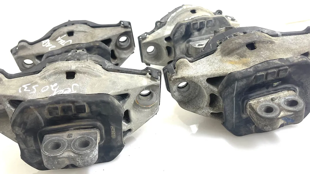 Engine mounts - 2022 Jeep Grand Cherokee WL Limited