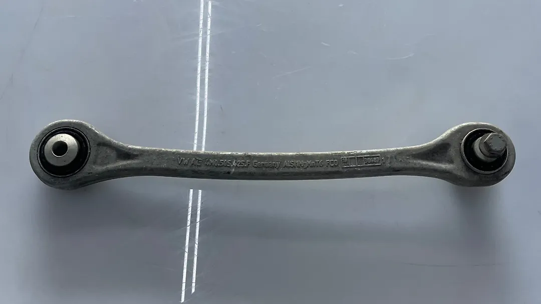 Upper arm (RH) - 2020 Audi A7
