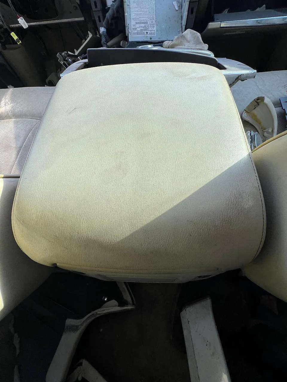Armrest - 2013 Infiniti QX56