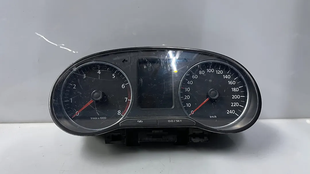 Speedometer - 2013 Volkswagen Amarok
