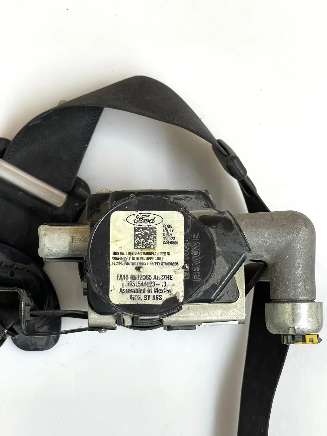 Seat belt rear - 2017 Lincoln MKX Reserve