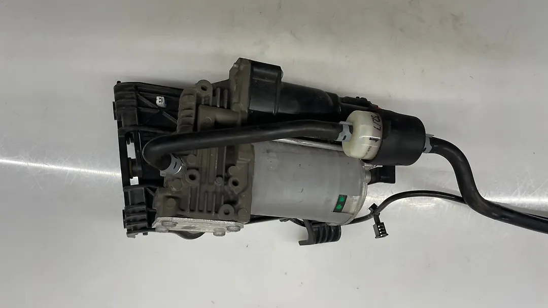 Air Suspension Compressor - 2011 Audi Q5