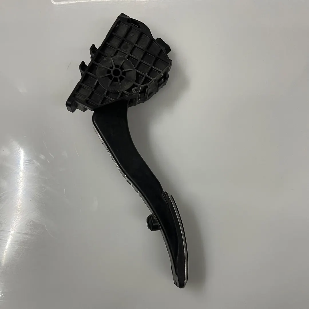Accelerator pedal - 2017 Ford Fusion Titanium