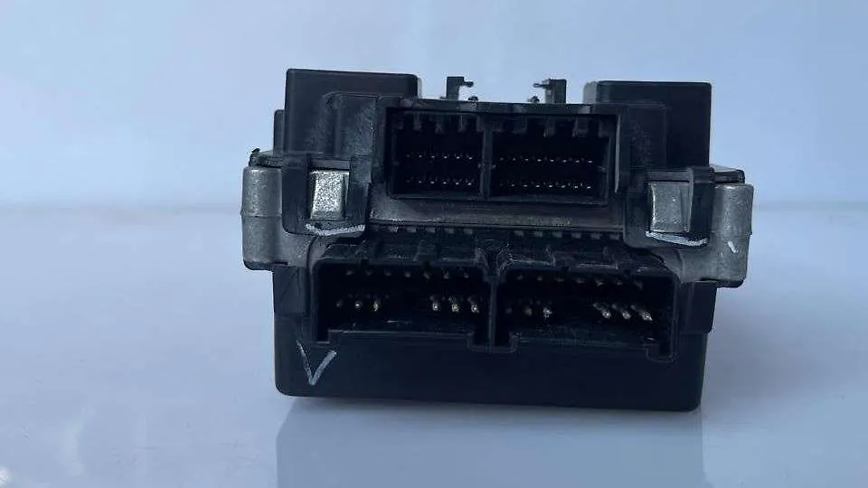 Body Control Module/BCM - 2004 Lincoln Town Car