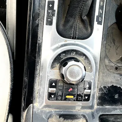 Gear Shift Knob(Automatic) - 2011 Land Rover RANGE ROVER SPORT