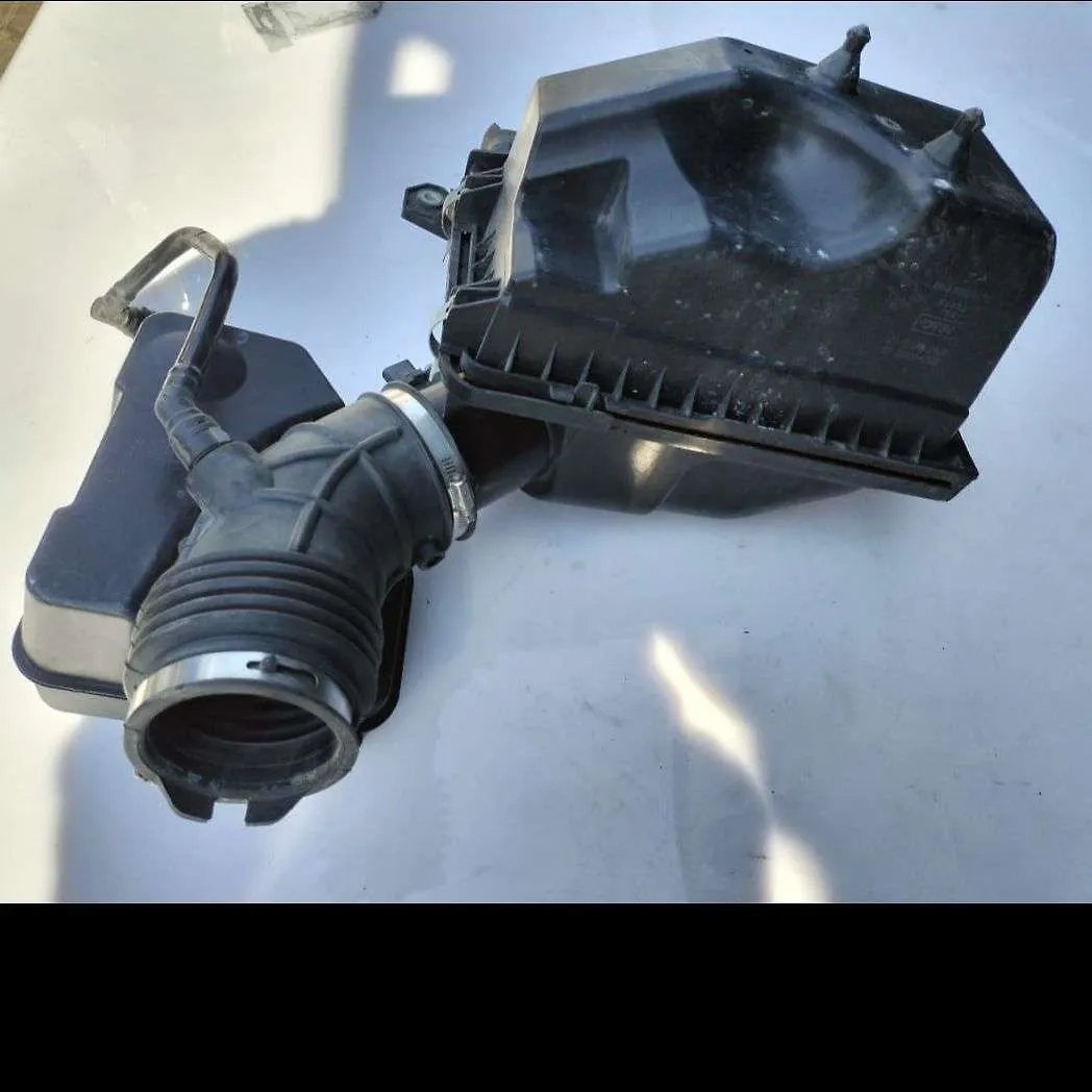 Air cleaner box - 2013 Ford Edge