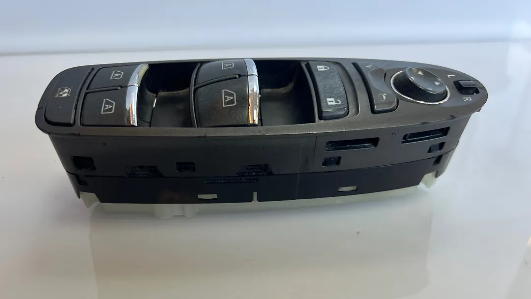 Front door switch - 2013 Infiniti QX56