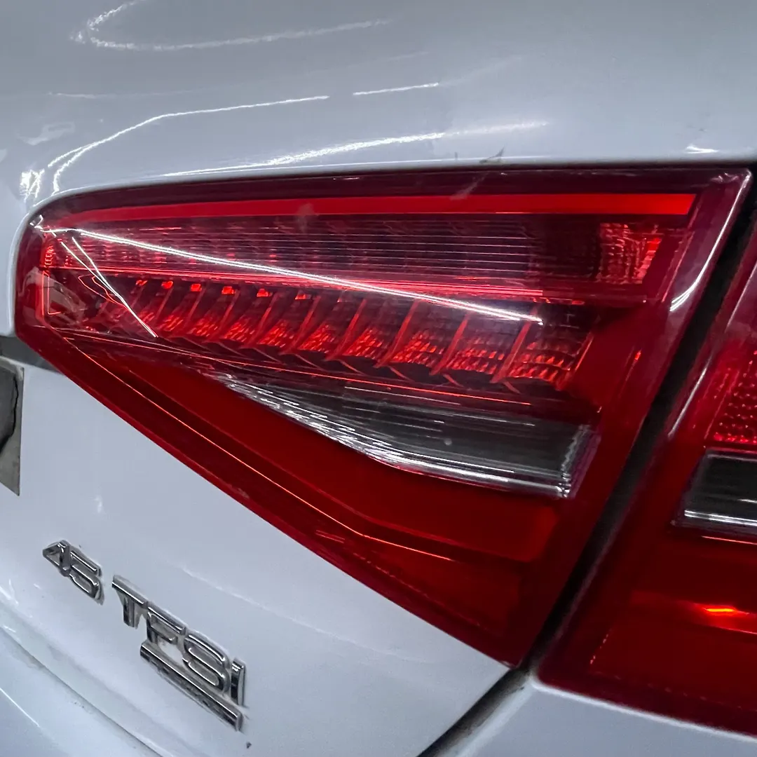Trunk Light (RH) - 2015 Audi A4 Quattro