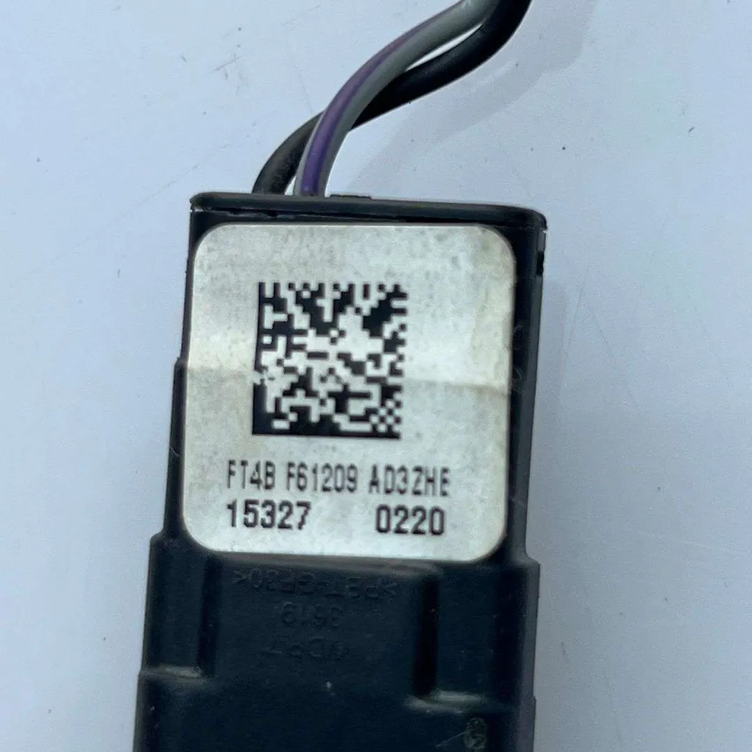 Seat Belt Lock - 2017 Lincoln MKX