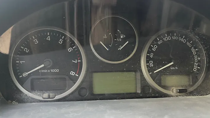 Speedometer - 2011 Land Rover LR2