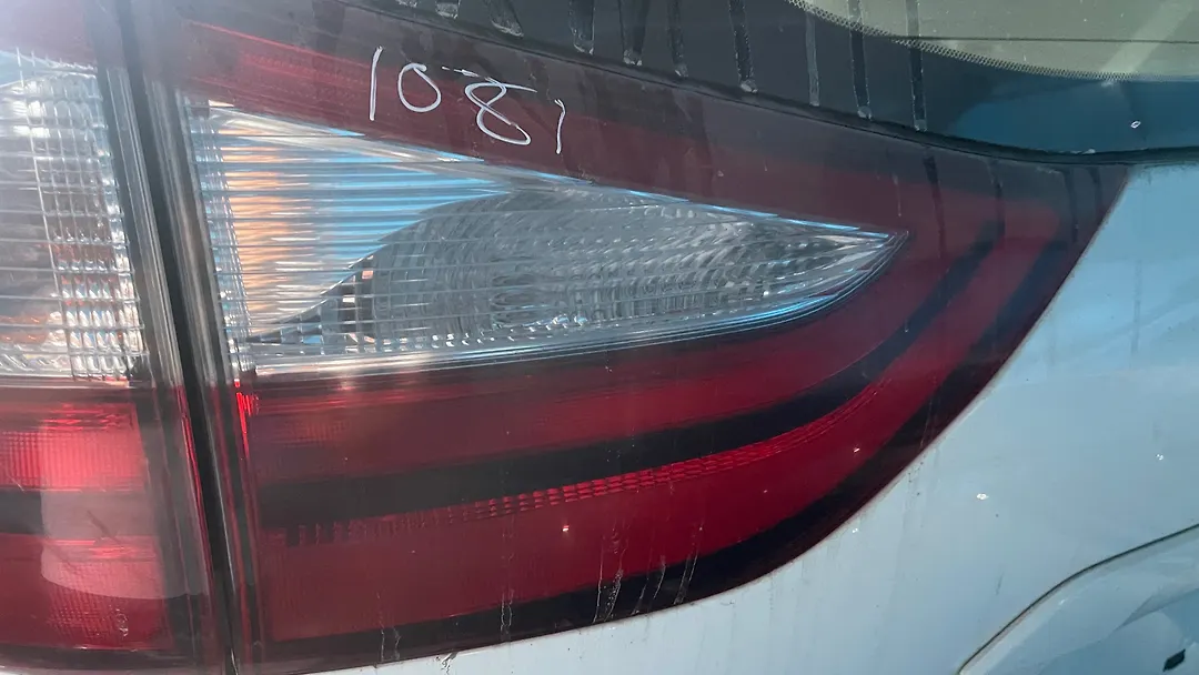 Tail Light (LH) - 2017 Toyota Sienna LE