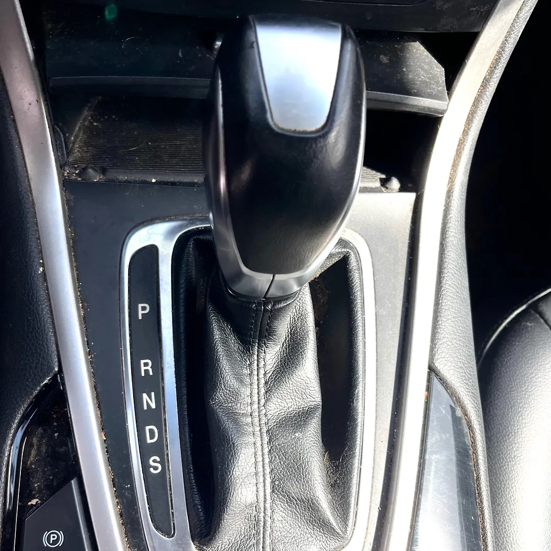 Gear Shift Knob(Automatic) - 2015 Ford Edge SEL