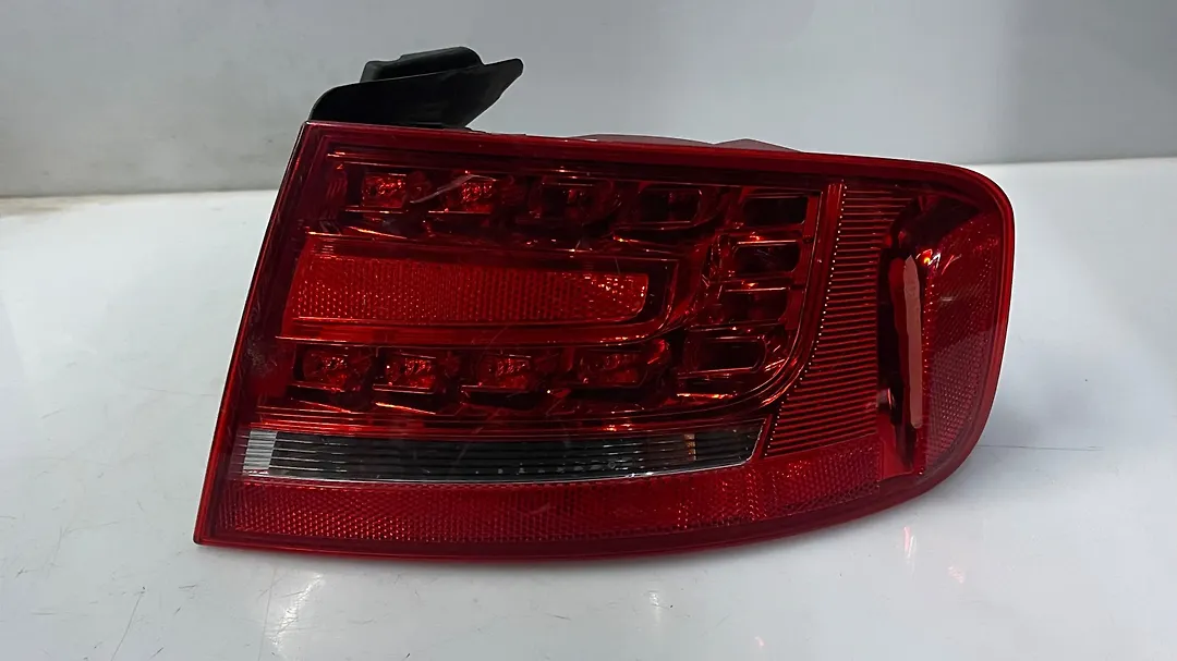 Tail Light (RH) - 2012 Audi A4 ECONOMY