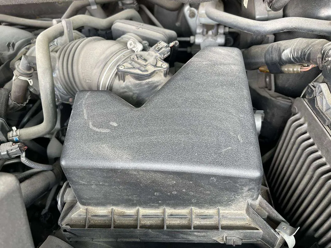 Air cleaner box - 2018 Toyota Highlander SE
