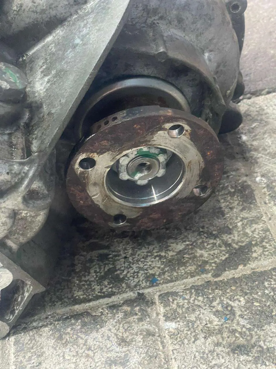 Differential - 2013 Infiniti QX56