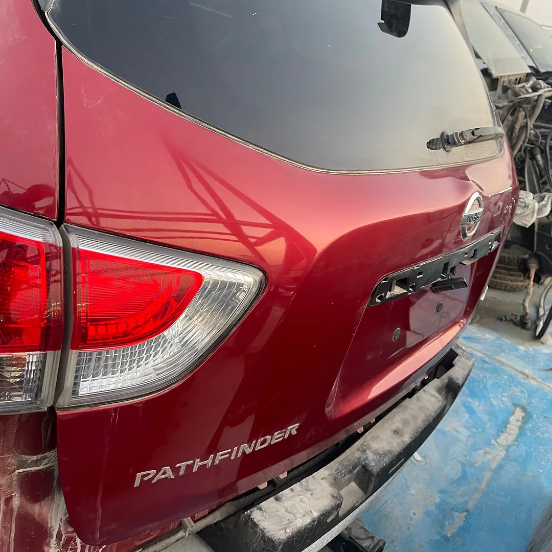 Trunk/hatch/tailgate - 2014 Nissan Pathfinder