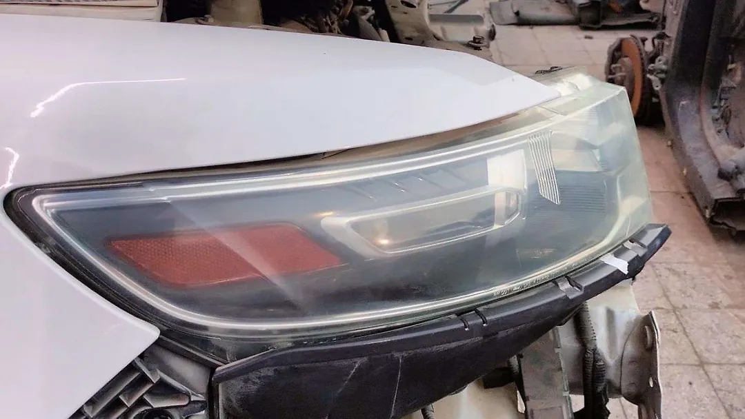 Headlight (RH) - 2014 Ford Taurus