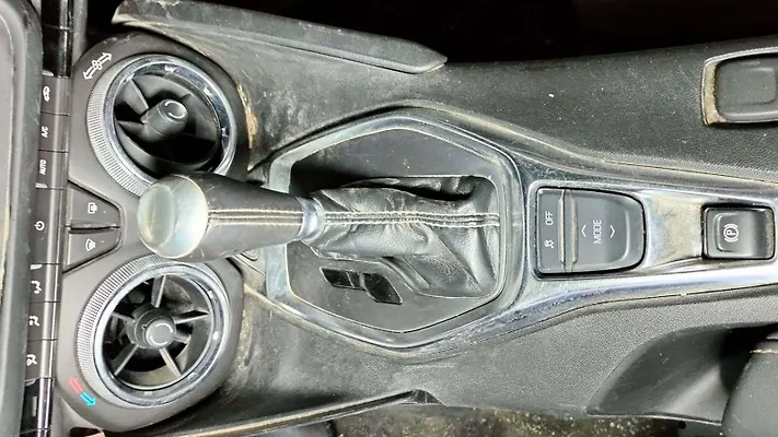 Transmission shift - 2021 Chevrolet Camaro 1LS/1LT