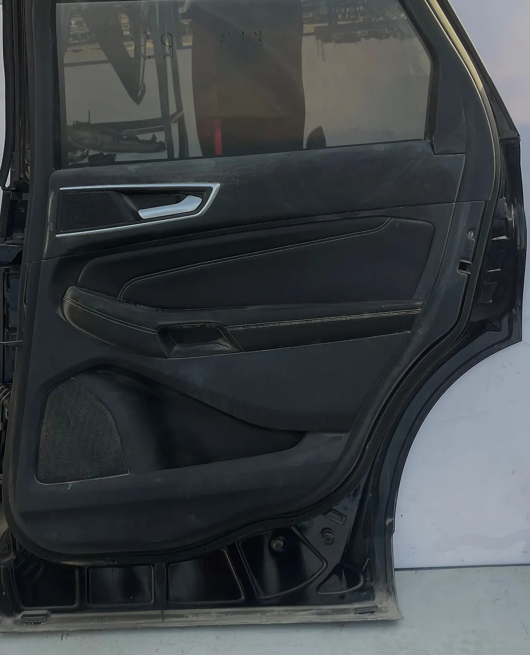 Door (RHB) - 2016 Ford Edge Titanium