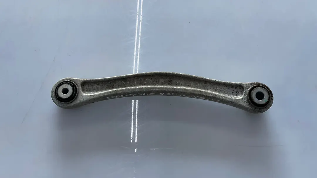 Lower arm (RH) - 2011 Porsche Cayenne