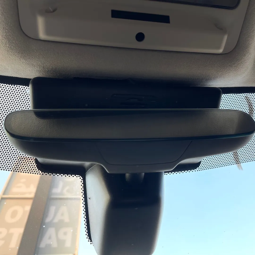 Mirror (Inner rear view) - 2011 Jaguar XJ