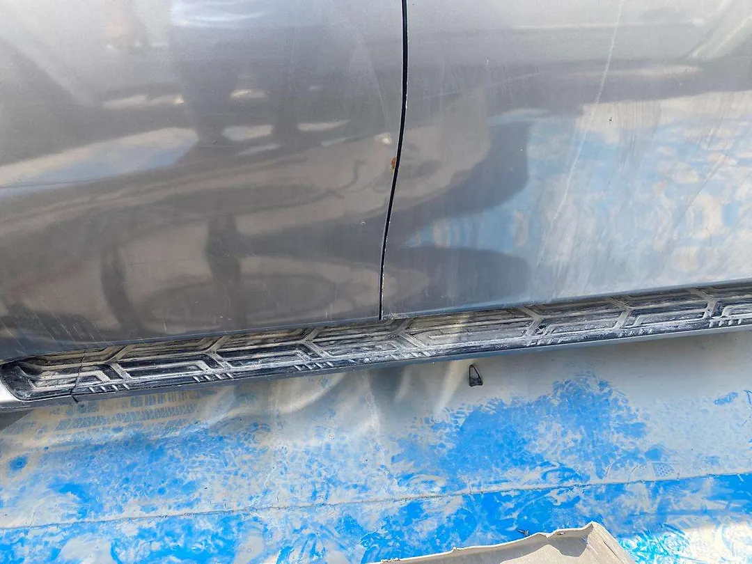 Running board - 2011 Infiniti QX56
