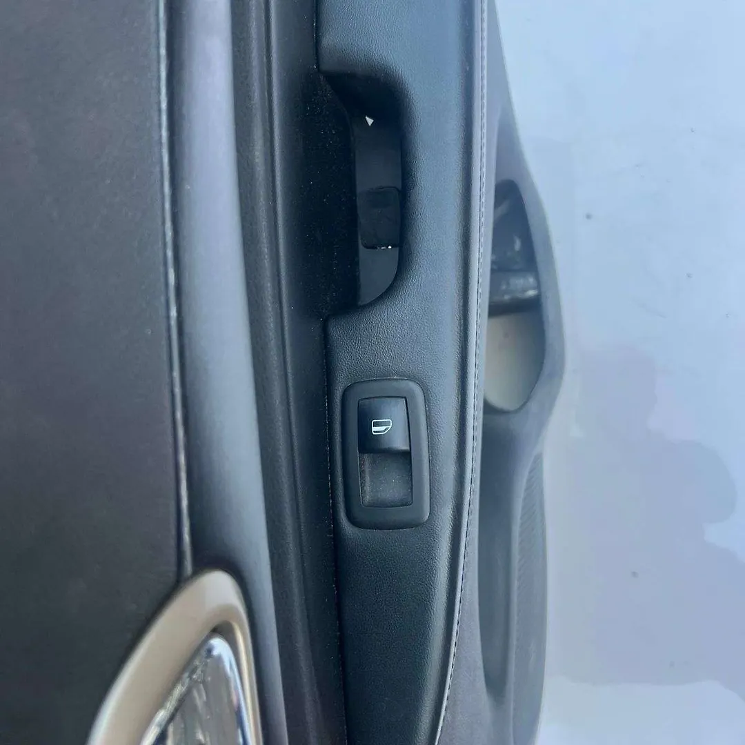 Door trim panel rear R.H.B- 2014 Jeep GRAND CHEROKEE