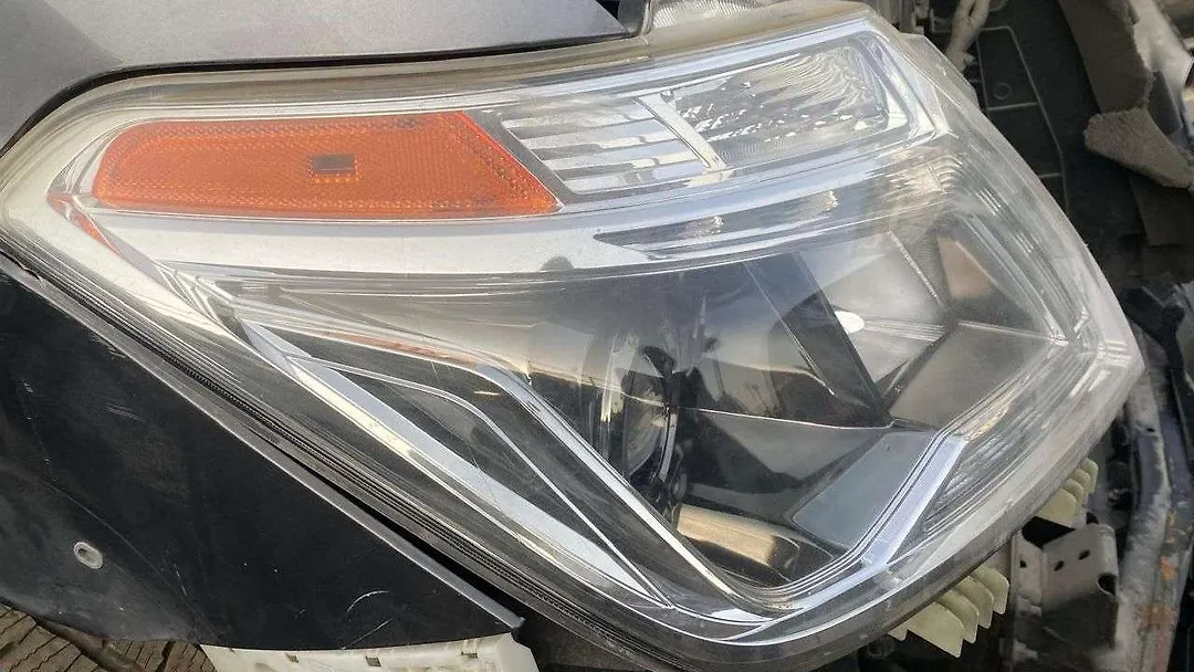 Headlight (RH) - 2019 Nissan Armada
