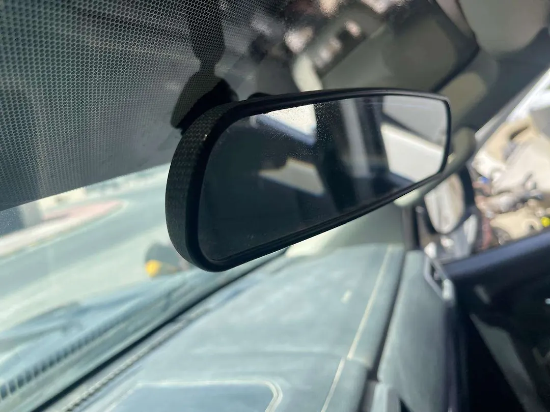 Rear view mirror - 2018 Nissan Titan