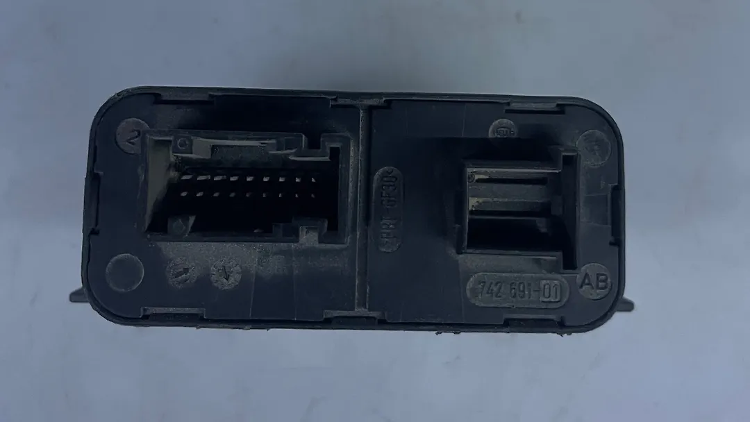 Headlight Control Module - 2011 Jaguar XF