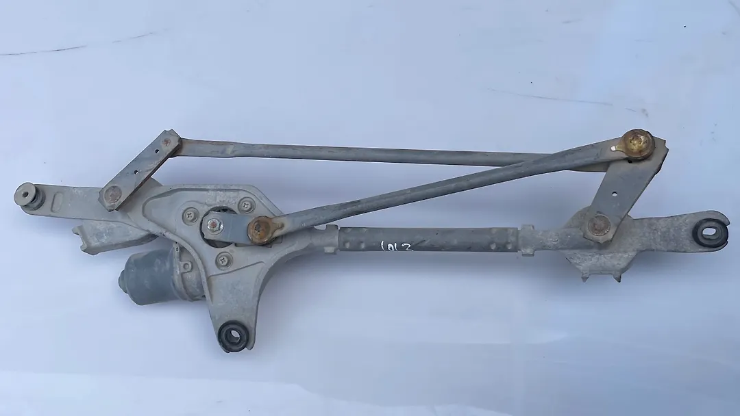 Windshield wiper motor - 2015 Chevrolet Malibu LS