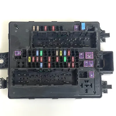 Fuse box - 2019 Chevrolet Traverse LT Cloth