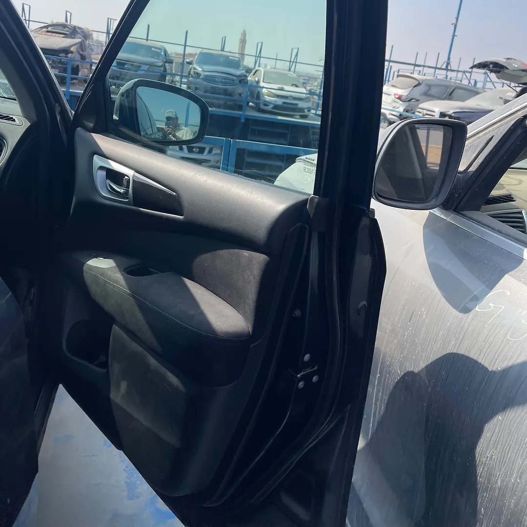 Door (RHF) - 2015 Nissan Pathfinder