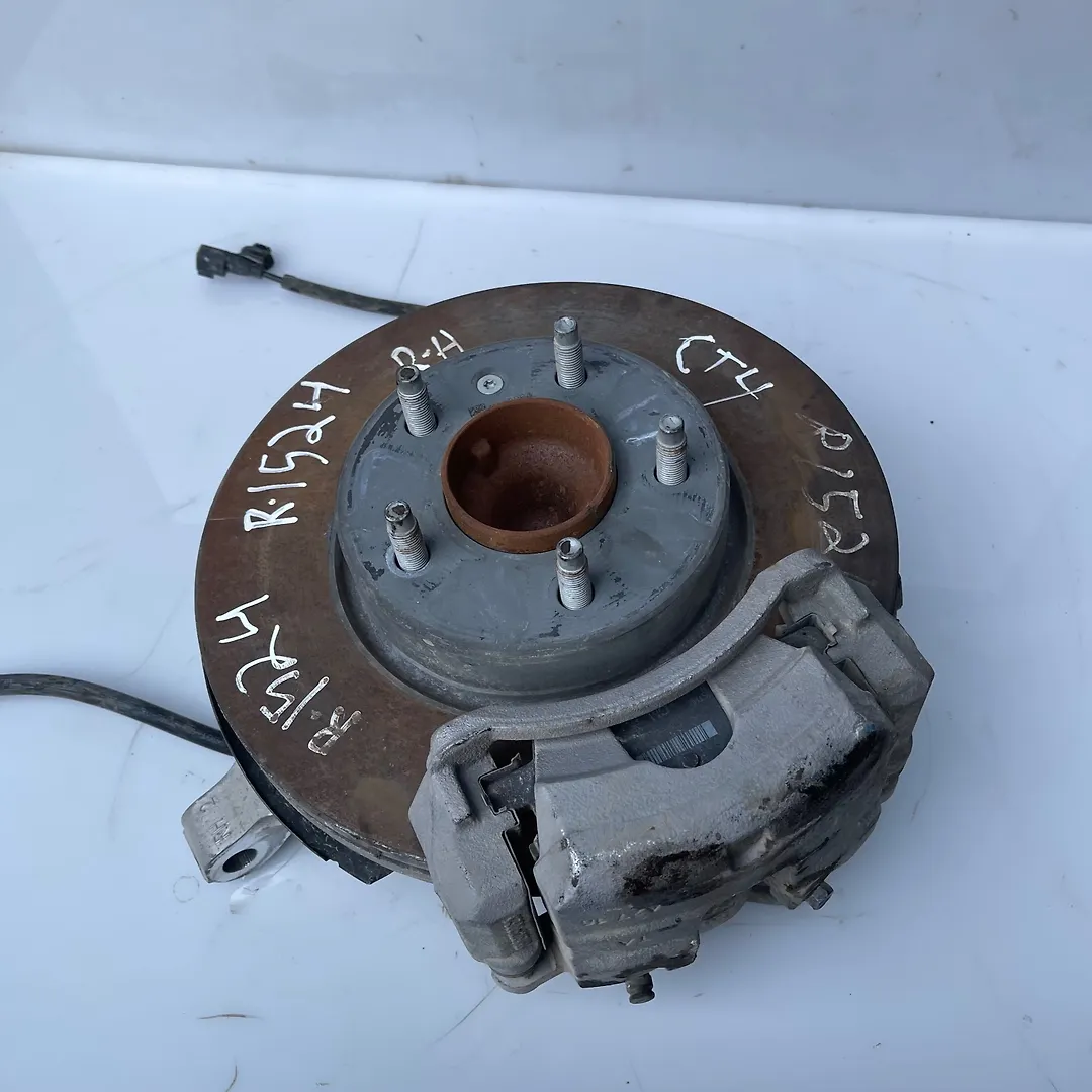 Complete Hub Assembly(RHF) - 2022 Cadillac CT4