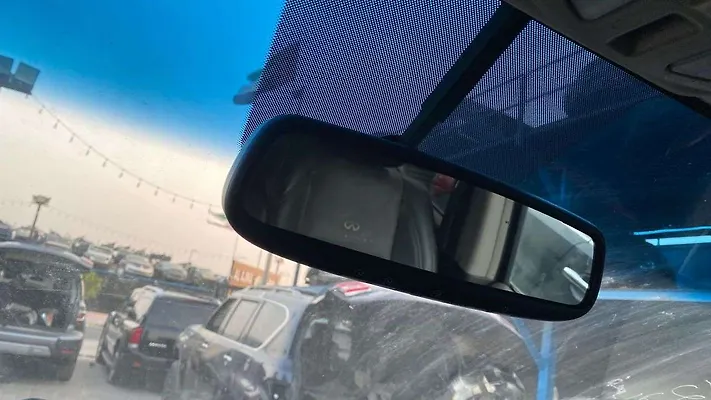 Rear view mirror - 2010 Infiniti QX56 5.6i