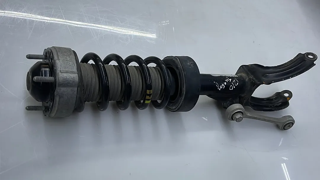 Shock Absorber (RHF) - 2011 Volkswagen Touareg